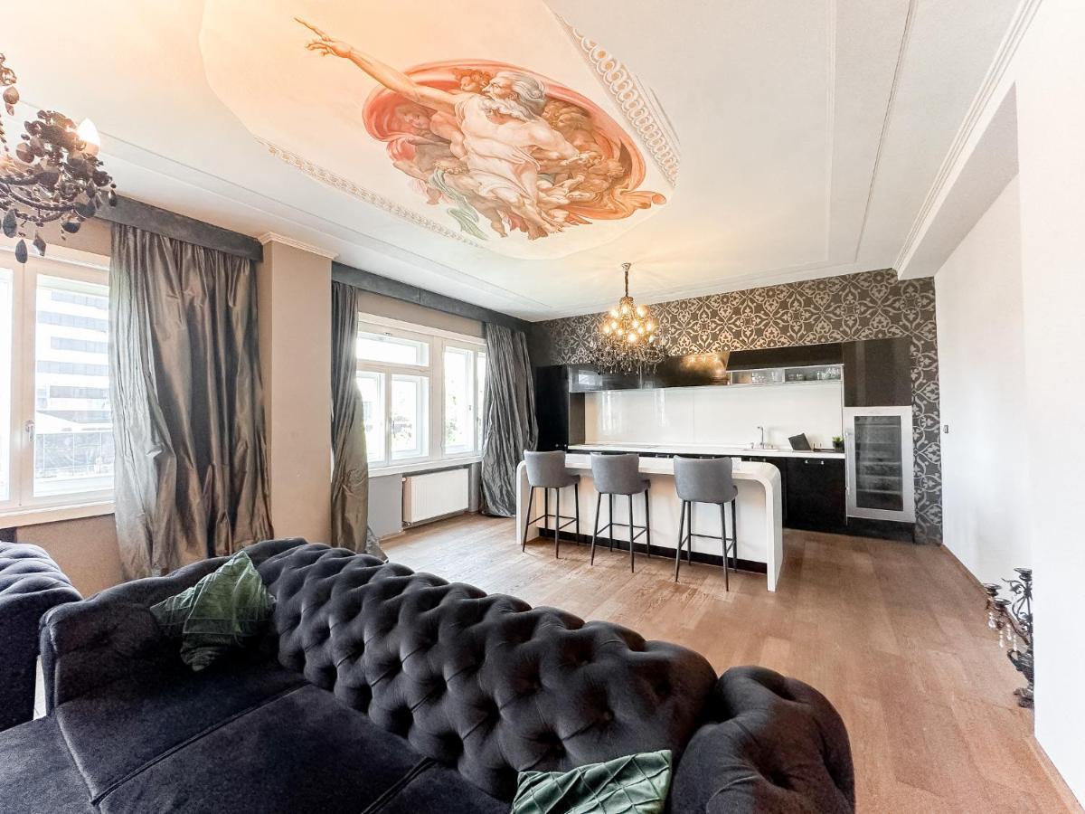 Premium Apt Kosice Center 3 Room 150M2 Hlavna Ulica Extérieur photo