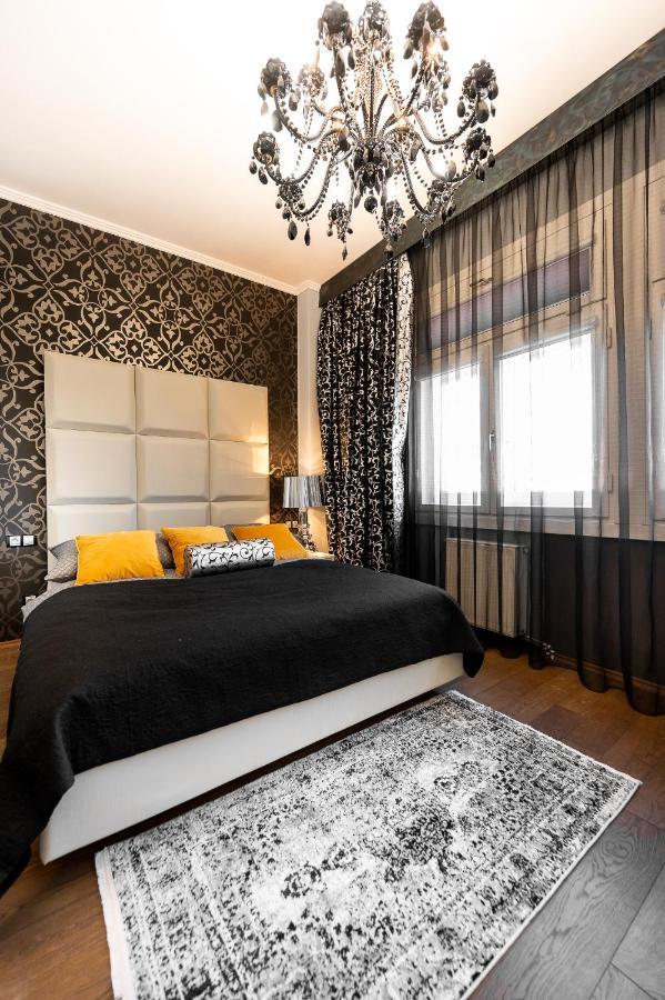 Premium Apt Kosice Center 3 Room 150M2 Hlavna Ulica Extérieur photo