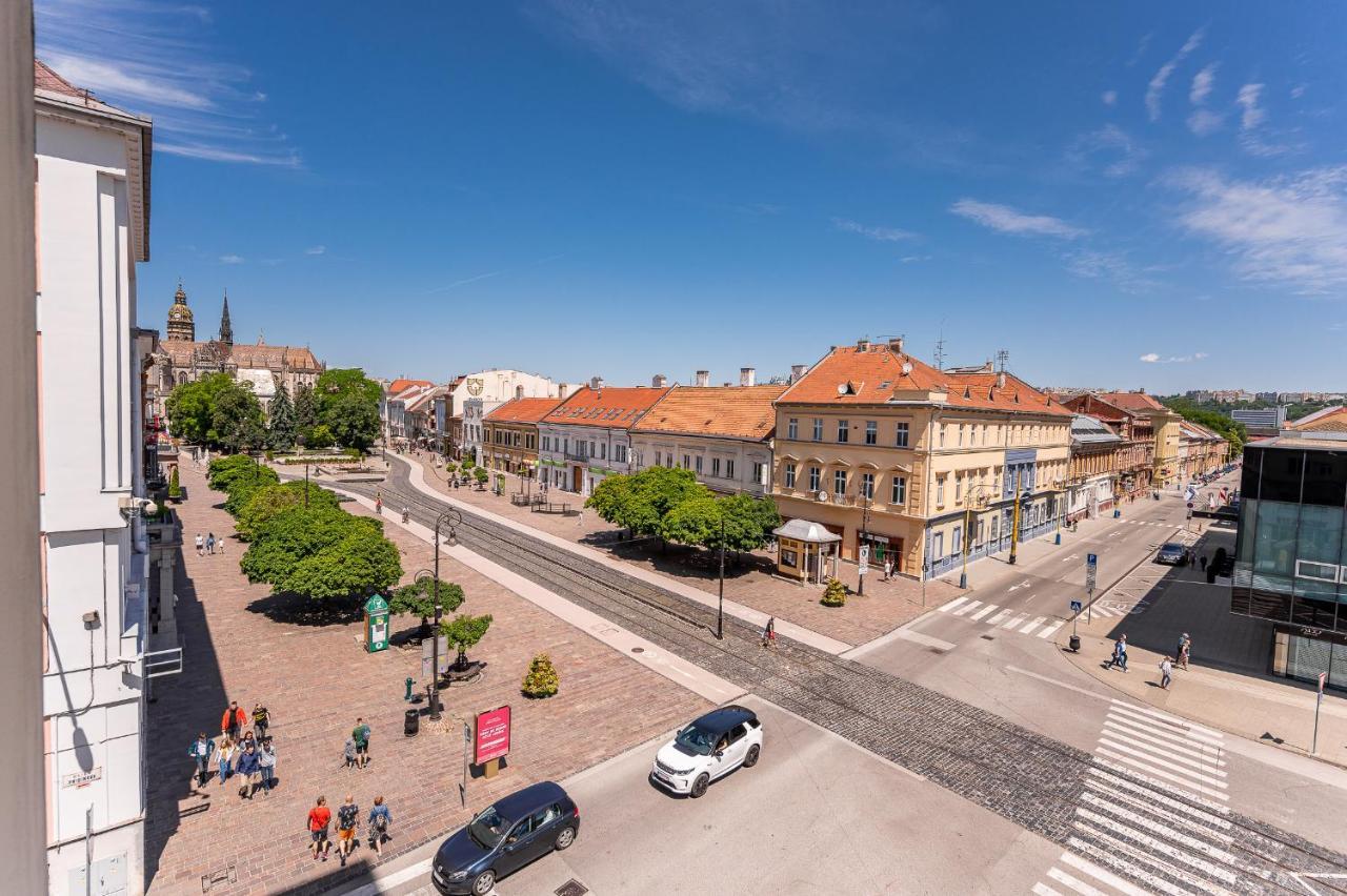 Premium Apt Kosice Center 3 Room 150M2 Hlavna Ulica Extérieur photo